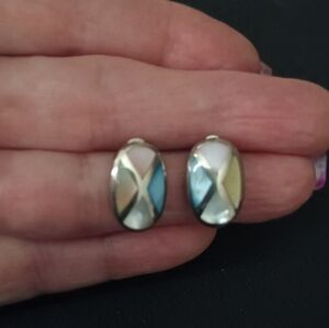 Elegant Inlaid Mother Of Pearl and 925 Silver Earrings Stud